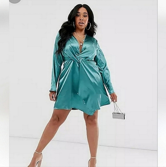 🍂🍁NEW WITH TAGS SIZE 24 SATIN DRESS - Picture 1 of 5